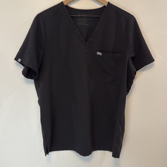 FIGS Technical Collection Catarina Short Sleeve
Top black XL - Picture 3 of 5